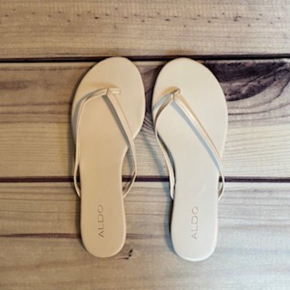 aldo white flip flops